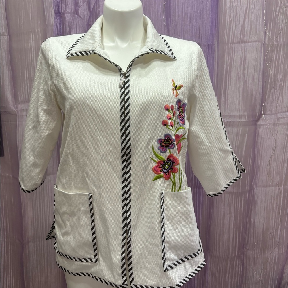 Bob Mackie White Jacket with Black Trim and Multicolor Floral Embroidery #7